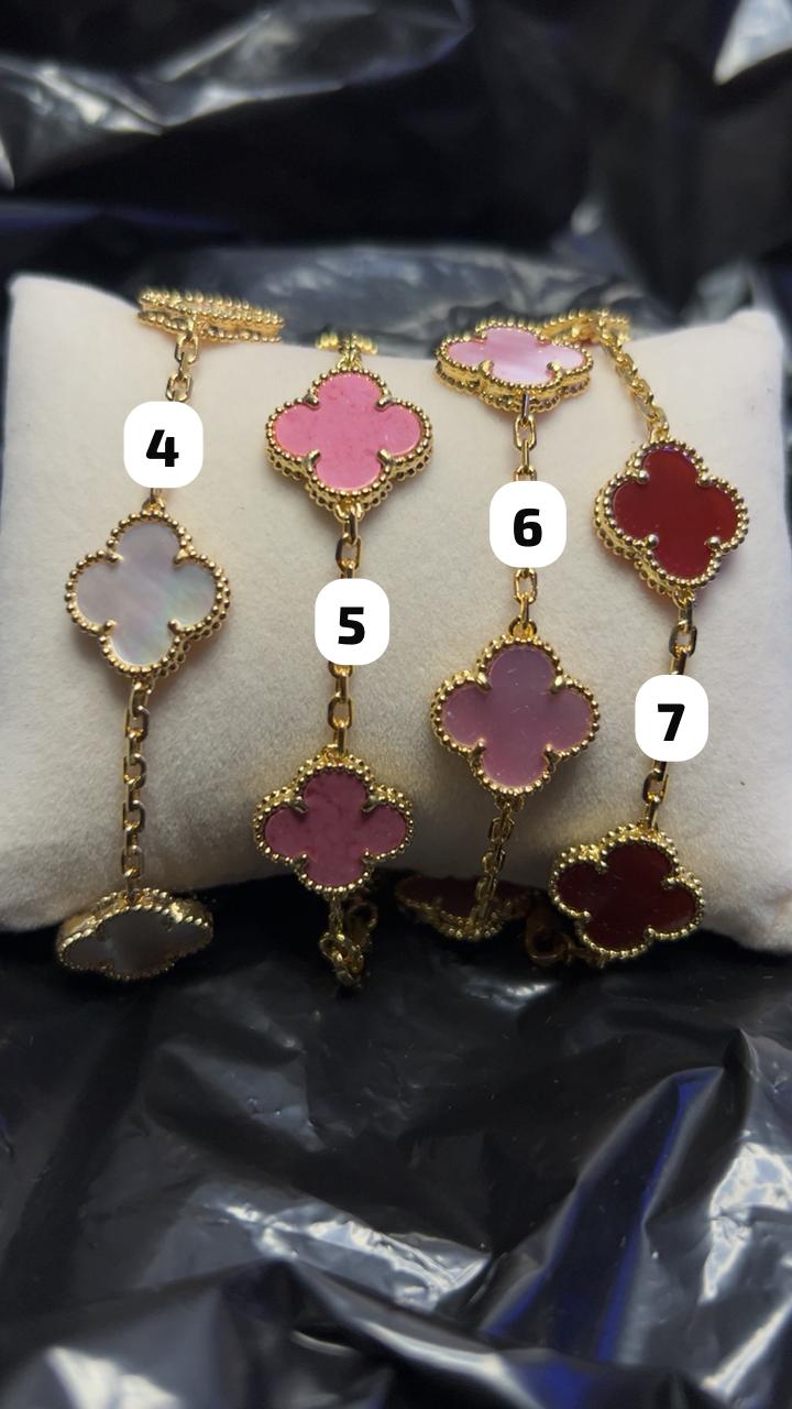 Lavish Flower Bracelet (1 Bracelet)