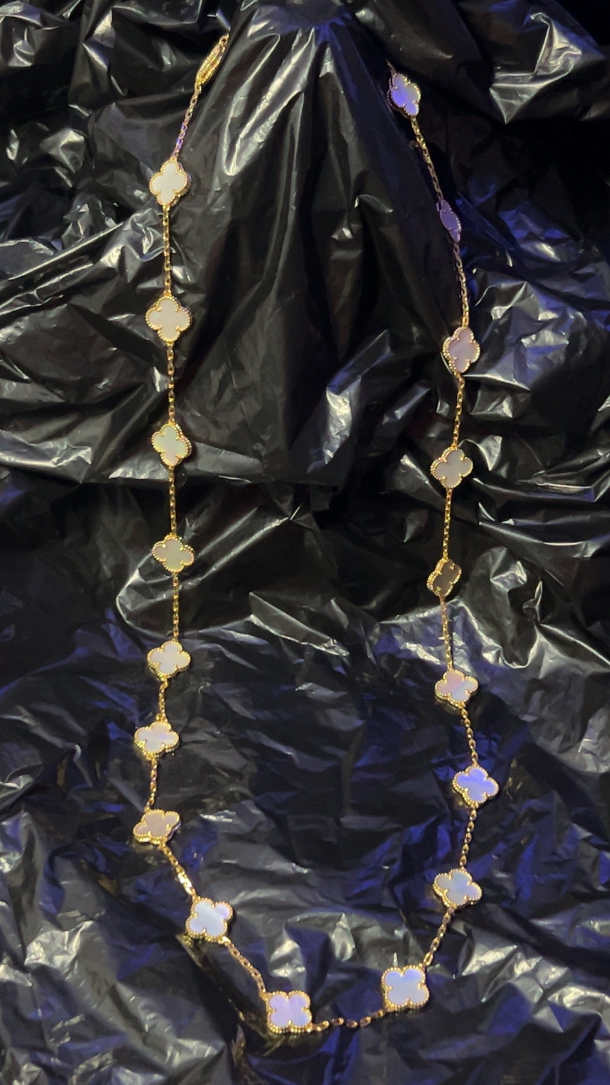 20 Flower Necklace